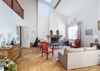2025500 image1 - Sainte Foy Immobilier - Ce sont des agences immobilières dans l'Ouest Lyonnais spécialisées dans la location de maison ou d'appartement et la vente de propriété de prestige.