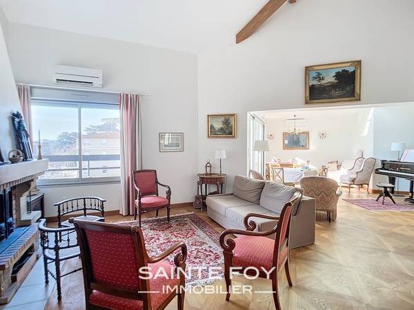 2025500 image3 - Sainte Foy Immobilier - Ce sont des agences immobilières dans l'Ouest Lyonnais spécialisées dans la location de maison ou d'appartement et la vente de propriété de prestige.