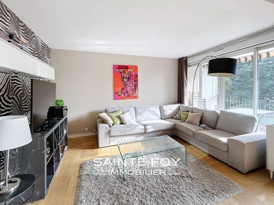 2026153 image1 - Sainte Foy Immobilier - Ce sont des agences immobilières dans l'Ouest Lyonnais spécialisées dans la location de maison ou d'appartement et la vente de propriété de prestige.
