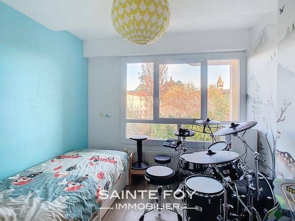 2026110 image7 - Sainte Foy Immobilier - Ce sont des agences immobilières dans l'Ouest Lyonnais spécialisées dans la location de maison ou d'appartement et la vente de propriété de prestige.