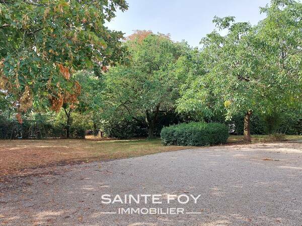 2022253 image10 - Sainte Foy Immobilier - Ce sont des agences immobilières dans l'Ouest Lyonnais spécialisées dans la location de maison ou d'appartement et la vente de propriété de prestige.