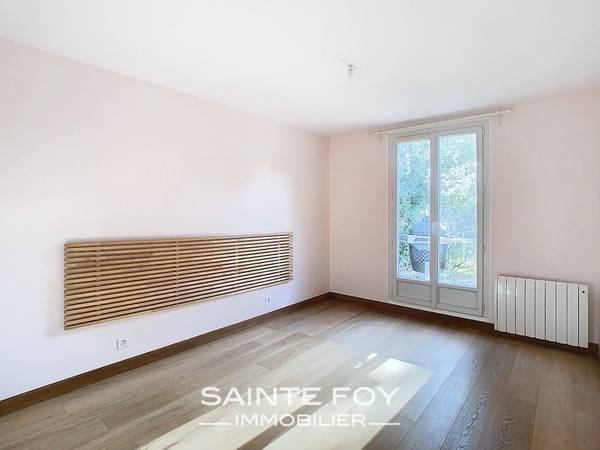 2026221 image5 - Sainte Foy Immobilier - Ce sont des agences immobilières dans l'Ouest Lyonnais spécialisées dans la location de maison ou d'appartement et la vente de propriété de prestige.
