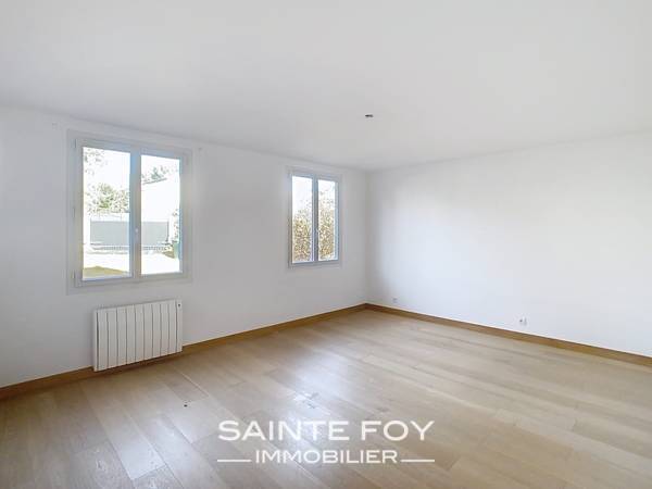 2026221 image8 - Sainte Foy Immobilier - Ce sont des agences immobilières dans l'Ouest Lyonnais spécialisées dans la location de maison ou d'appartement et la vente de propriété de prestige.