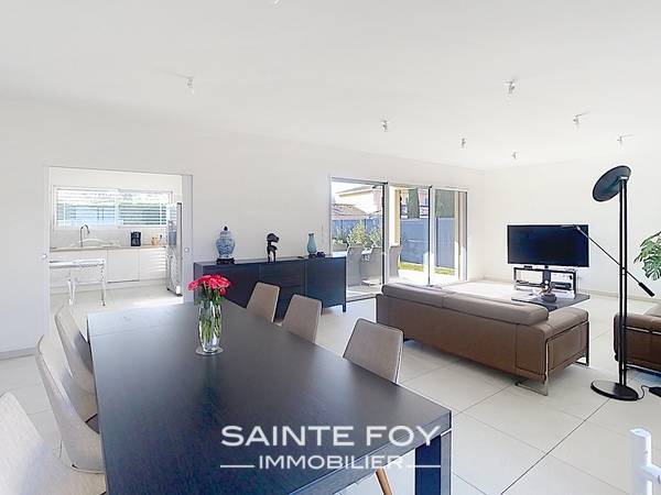 2026229 image2 - Sainte Foy Immobilier - Ce sont des agences immobilières dans l'Ouest Lyonnais spécialisées dans la location de maison ou d'appartement et la vente de propriété de prestige.
