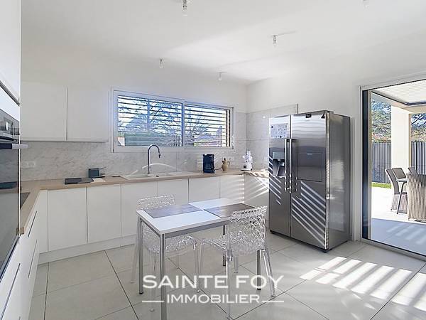 2026229 image3 - Sainte Foy Immobilier - Ce sont des agences immobilières dans l'Ouest Lyonnais spécialisées dans la location de maison ou d'appartement et la vente de propriété de prestige.