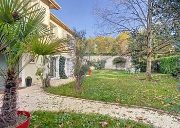 2026020 image1 - Sainte Foy Immobilier - Ce sont des agences immobilières dans l'Ouest Lyonnais spécialisées dans la location de maison ou d'appartement et la vente de propriété de prestige.