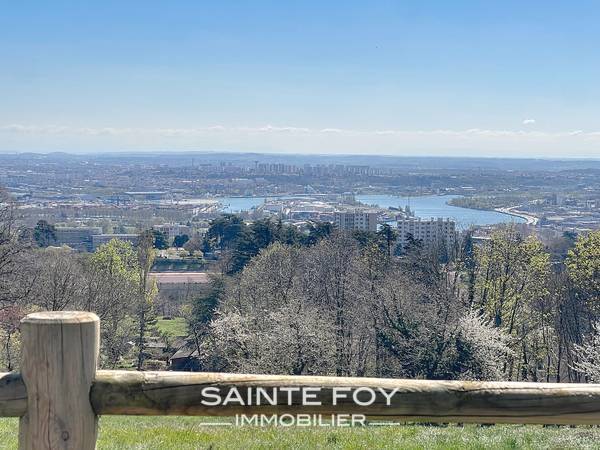 2026233 image5 - Sainte Foy Immobilier - Ce sont des agences immobilières dans l'Ouest Lyonnais spécialisées dans la location de maison ou d'appartement et la vente de propriété de prestige.