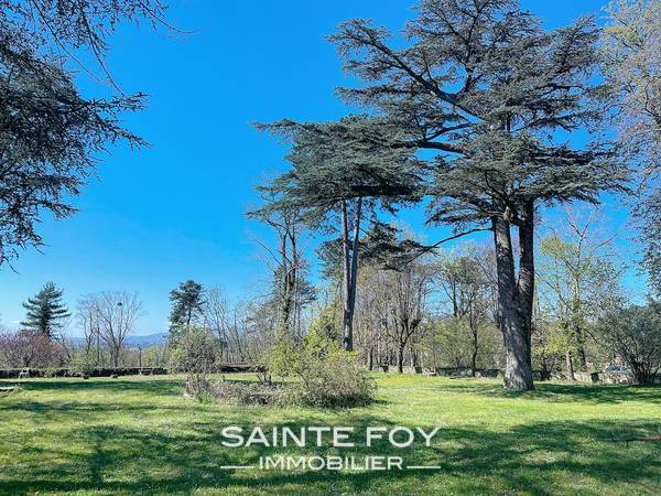 2026233 image10 - Sainte Foy Immobilier - Ce sont des agences immobilières dans l'Ouest Lyonnais spécialisées dans la location de maison ou d'appartement et la vente de propriété de prestige.