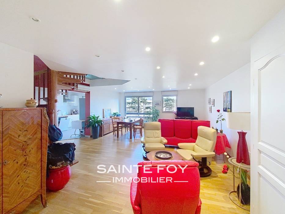 2026259 image1 - Sainte Foy Immobilier - Ce sont des agences immobilières dans l'Ouest Lyonnais spécialisées dans la location de maison ou d'appartement et la vente de propriété de prestige.