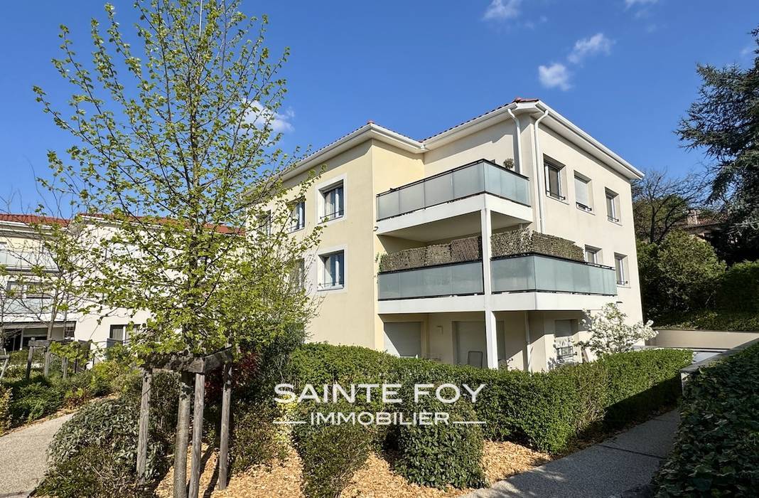 2026264 image1 - Sainte Foy Immobilier - Ce sont des agences immobilières dans l'Ouest Lyonnais spécialisées dans la location de maison ou d'appartement et la vente de propriété de prestige.