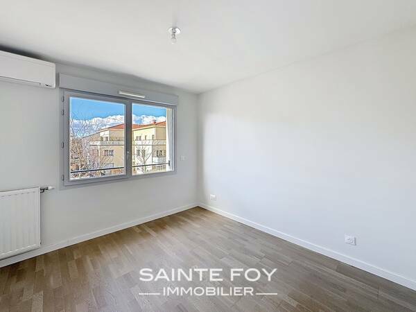 2026264 image7 - Sainte Foy Immobilier - Ce sont des agences immobilières dans l'Ouest Lyonnais spécialisées dans la location de maison ou d'appartement et la vente de propriété de prestige.