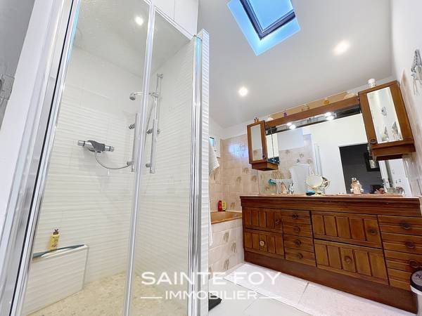 2026281 image5 - Sainte Foy Immobilier - Ce sont des agences immobilières dans l'Ouest Lyonnais spécialisées dans la location de maison ou d'appartement et la vente de propriété de prestige.