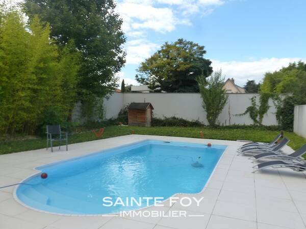 13447 image4 - Sainte Foy Immobilier - Ce sont des agences immobilières dans l'Ouest Lyonnais spécialisées dans la location de maison ou d'appartement et la vente de propriété de prestige.