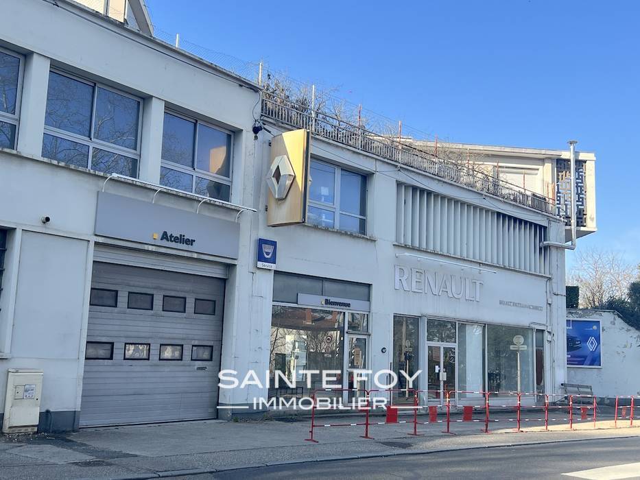 2026293 image1 - Sainte Foy Immobilier - Ce sont des agences immobilières dans l'Ouest Lyonnais spécialisées dans la location de maison ou d'appartement et la vente de propriété de prestige.