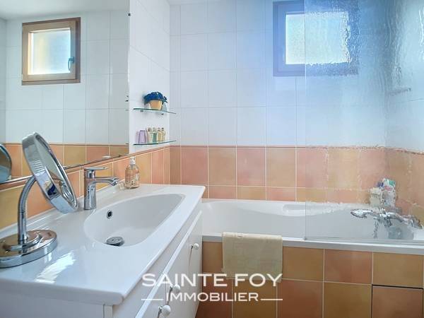 2026261 image9 - Sainte Foy Immobilier - Ce sont des agences immobilières dans l'Ouest Lyonnais spécialisées dans la location de maison ou d'appartement et la vente de propriété de prestige.