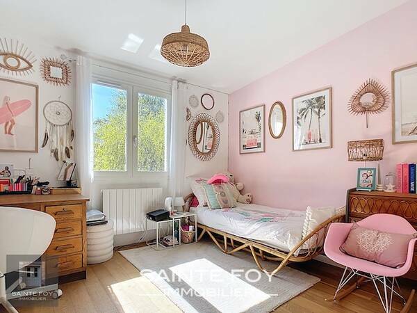 2026288 image6 - Sainte Foy Immobilier - Ce sont des agences immobilières dans l'Ouest Lyonnais spécialisées dans la location de maison ou d'appartement et la vente de propriété de prestige.