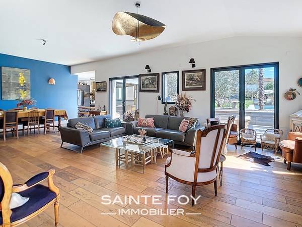2026285 image4 - Sainte Foy Immobilier - Ce sont des agences immobilières dans l'Ouest Lyonnais spécialisées dans la location de maison ou d'appartement et la vente de propriété de prestige.