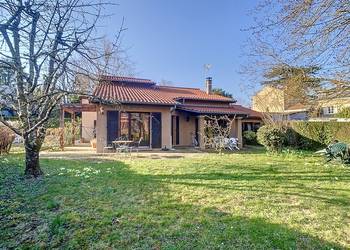 2026302 image1 - Sainte Foy Immobilier - Ce sont des agences immobilières dans l'Ouest Lyonnais spécialisées dans la location de maison ou d'appartement et la vente de propriété de prestige.