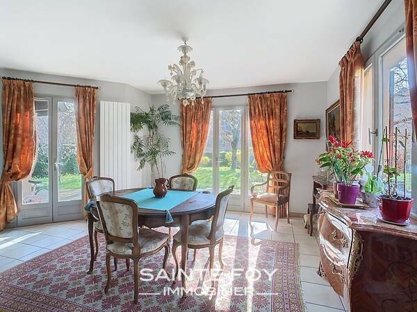 2026302 image3 - Sainte Foy Immobilier - Ce sont des agences immobilières dans l'Ouest Lyonnais spécialisées dans la location de maison ou d'appartement et la vente de propriété de prestige.