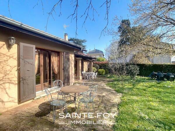 2026302 image7 - Sainte Foy Immobilier - Ce sont des agences immobilières dans l'Ouest Lyonnais spécialisées dans la location de maison ou d'appartement et la vente de propriété de prestige.