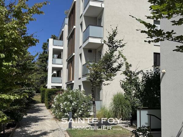 2026306 image2 - Sainte Foy Immobilier - Ce sont des agences immobilières dans l'Ouest Lyonnais spécialisées dans la location de maison ou d'appartement et la vente de propriété de prestige.