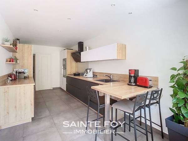 2022625 image10 - Sainte Foy Immobilier - Ce sont des agences immobilières dans l'Ouest Lyonnais spécialisées dans la location de maison ou d'appartement et la vente de propriété de prestige.