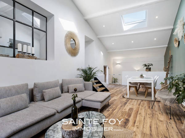 2026315 image2 - Sainte Foy Immobilier - Ce sont des agences immobilières dans l'Ouest Lyonnais spécialisées dans la location de maison ou d'appartement et la vente de propriété de prestige.