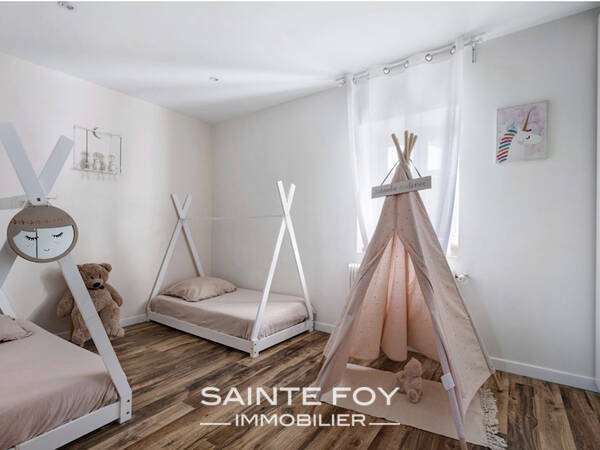 2026315 image6 - Sainte Foy Immobilier - Ce sont des agences immobilières dans l'Ouest Lyonnais spécialisées dans la location de maison ou d'appartement et la vente de propriété de prestige.