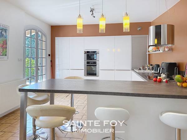 2026313 image4 - Sainte Foy Immobilier - Ce sont des agences immobilières dans l'Ouest Lyonnais spécialisées dans la location de maison ou d'appartement et la vente de propriété de prestige.