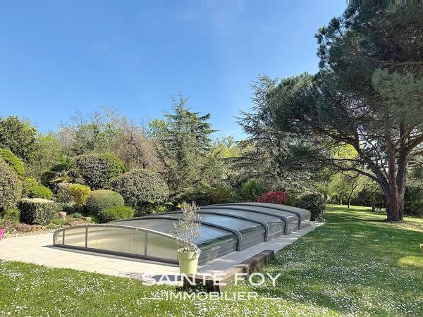 2026313 image9 - Sainte Foy Immobilier - Ce sont des agences immobilières dans l'Ouest Lyonnais spécialisées dans la location de maison ou d'appartement et la vente de propriété de prestige.