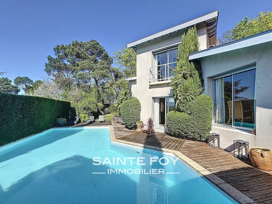 2026343 image1 - Sainte Foy Immobilier - Ce sont des agences immobilières dans l'Ouest Lyonnais spécialisées dans la location de maison ou d'appartement et la vente de propriété de prestige.
