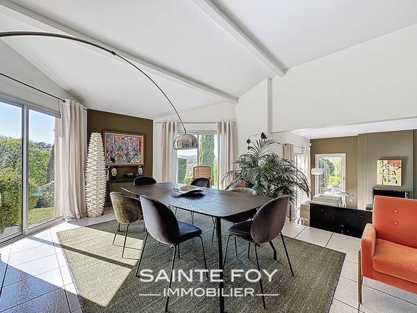 2026343 image3 - Sainte Foy Immobilier - Ce sont des agences immobilières dans l'Ouest Lyonnais spécialisées dans la location de maison ou d'appartement et la vente de propriété de prestige.