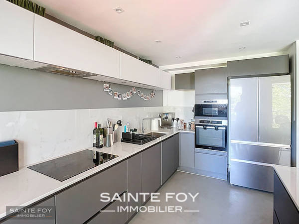 2025705 image3 - Sainte Foy Immobilier - Ce sont des agences immobilières dans l'Ouest Lyonnais spécialisées dans la location de maison ou d'appartement et la vente de propriété de prestige.