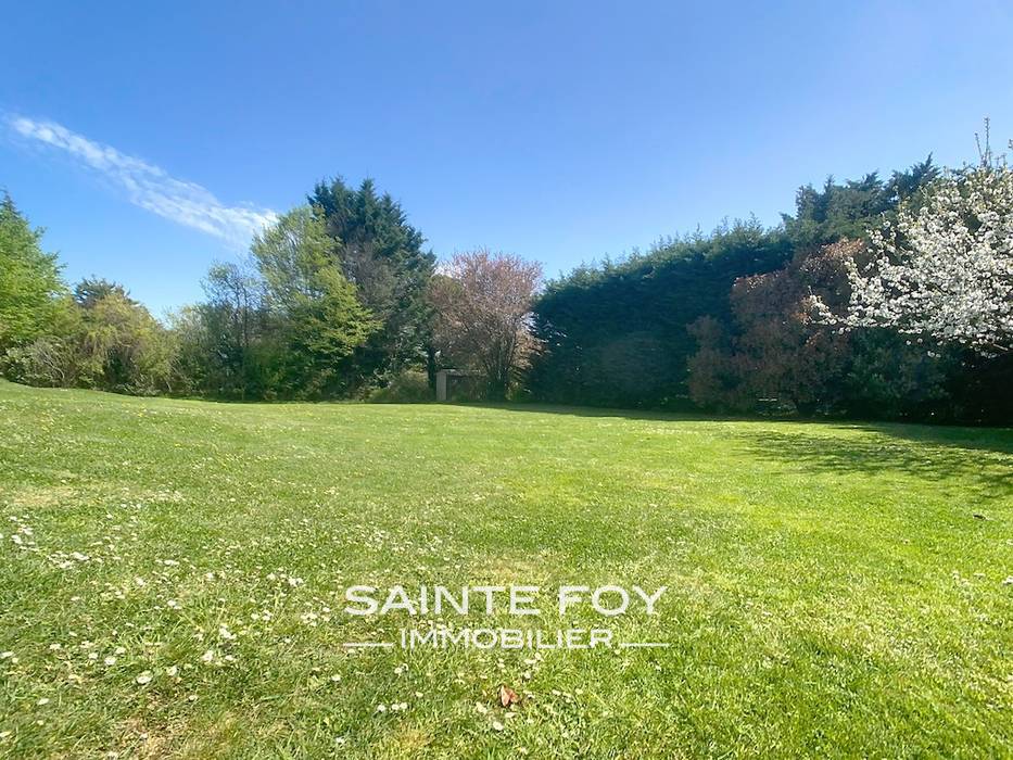 2026328 image1 - Sainte Foy Immobilier - Ce sont des agences immobilières dans l'Ouest Lyonnais spécialisées dans la location de maison ou d'appartement et la vente de propriété de prestige.