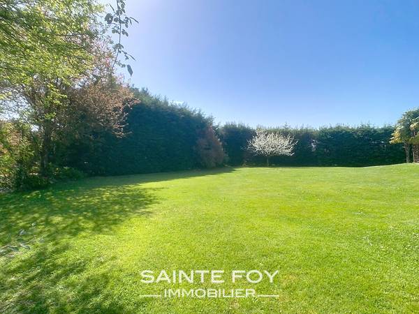 2026328 image3 - Sainte Foy Immobilier - Ce sont des agences immobilières dans l'Ouest Lyonnais spécialisées dans la location de maison ou d'appartement et la vente de propriété de prestige.