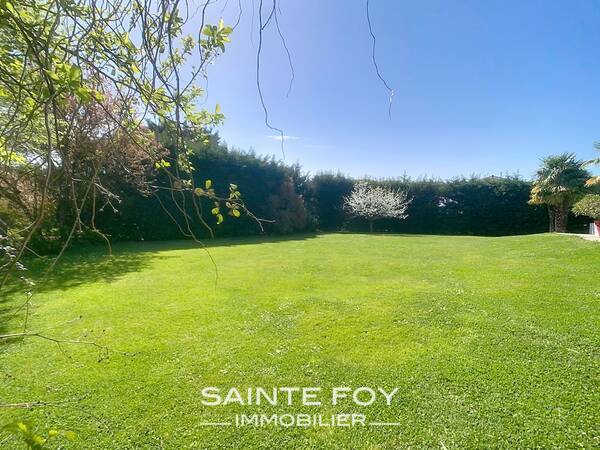 2026328 image2 - Sainte Foy Immobilier - Ce sont des agences immobilières dans l'Ouest Lyonnais spécialisées dans la location de maison ou d'appartement et la vente de propriété de prestige.