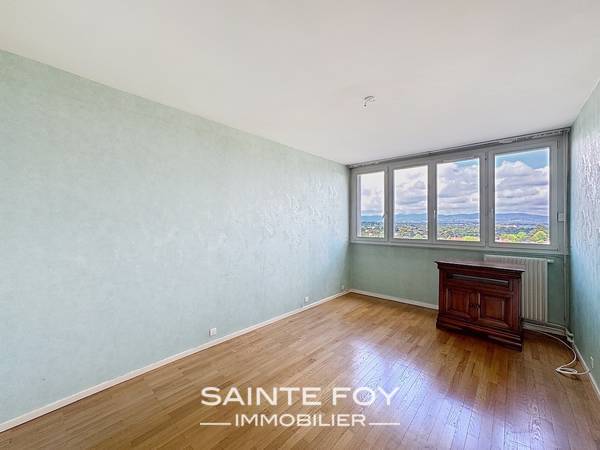 2026353 image6 - Sainte Foy Immobilier - Ce sont des agences immobilières dans l'Ouest Lyonnais spécialisées dans la location de maison ou d'appartement et la vente de propriété de prestige.