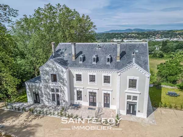2026352 image9 - Sainte Foy Immobilier - Ce sont des agences immobilières dans l'Ouest Lyonnais spécialisées dans la location de maison ou d'appartement et la vente de propriété de prestige.