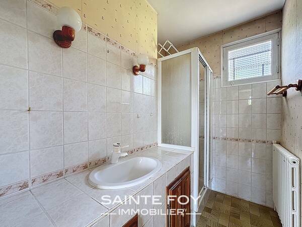 2026357 image8 - Sainte Foy Immobilier - Ce sont des agences immobilières dans l'Ouest Lyonnais spécialisées dans la location de maison ou d'appartement et la vente de propriété de prestige.