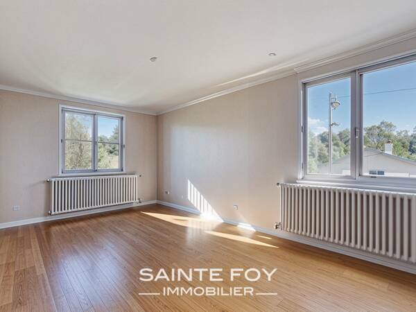 2026357 image4 - Sainte Foy Immobilier - Ce sont des agences immobilières dans l'Ouest Lyonnais spécialisées dans la location de maison ou d'appartement et la vente de propriété de prestige.