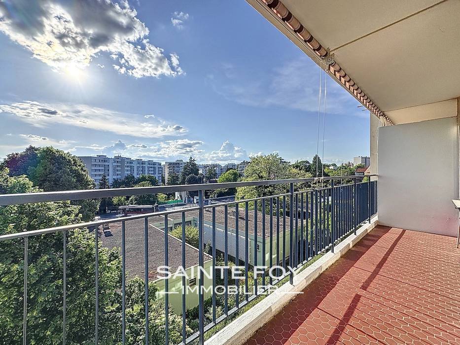 2026350 image1 - Sainte Foy Immobilier - Ce sont des agences immobilières dans l'Ouest Lyonnais spécialisées dans la location de maison ou d'appartement et la vente de propriété de prestige.
