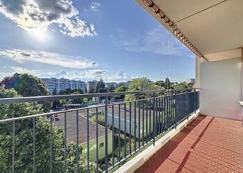 2026350 image1 - Sainte Foy Immobilier - Ce sont des agences immobilières dans l'Ouest Lyonnais spécialisées dans la location de maison ou d'appartement et la vente de propriété de prestige.