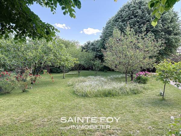 2026359 image9 - Sainte Foy Immobilier - Ce sont des agences immobilières dans l'Ouest Lyonnais spécialisées dans la location de maison ou d'appartement et la vente de propriété de prestige.