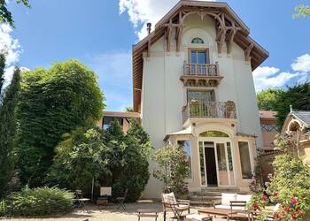 2026359 image1 - Sainte Foy Immobilier - Ce sont des agences immobilières dans l'Ouest Lyonnais spécialisées dans la location de maison ou d'appartement et la vente de propriété de prestige.