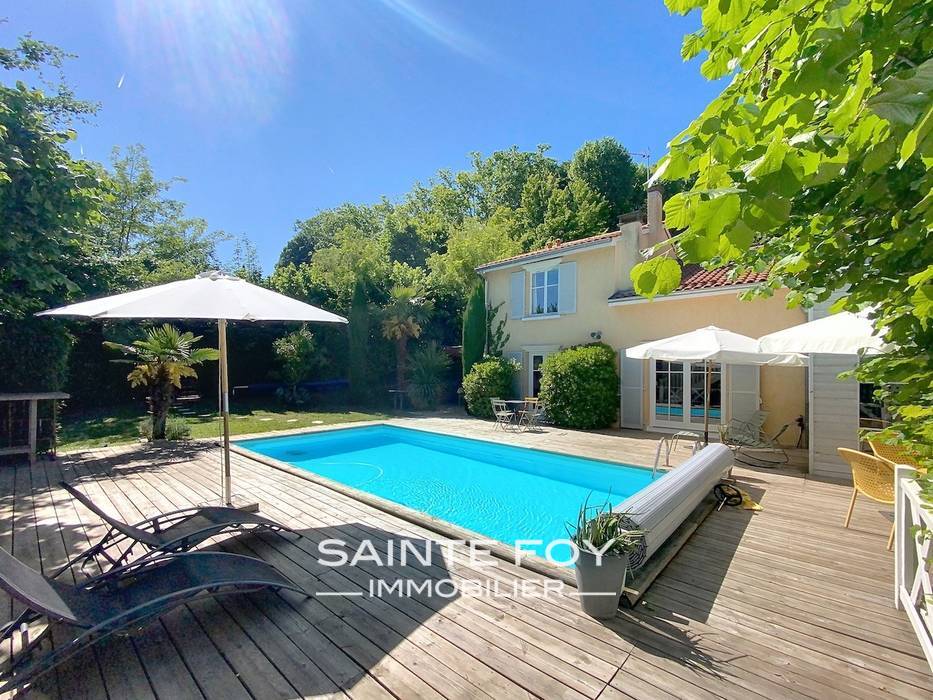 2026344 image1 - Sainte Foy Immobilier - Ce sont des agences immobilières dans l'Ouest Lyonnais spécialisées dans la location de maison ou d'appartement et la vente de propriété de prestige.