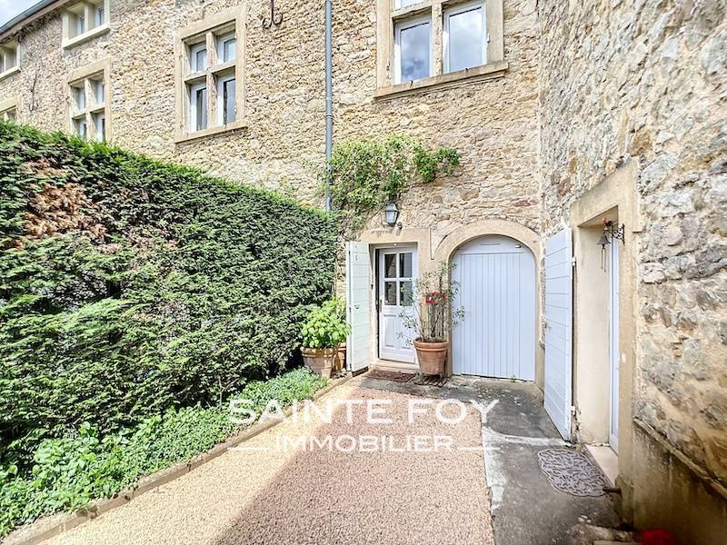 2026310 image1 - Sainte Foy Immobilier - Ce sont des agences immobilières dans l'Ouest Lyonnais spécialisées dans la location de maison ou d'appartement et la vente de propriété de prestige.