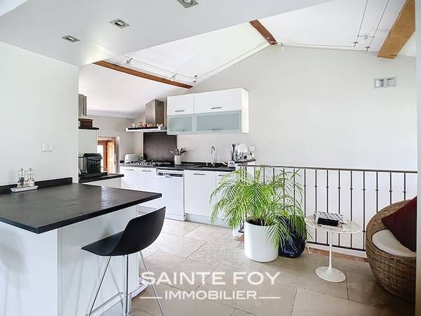 2026310 image5 - Sainte Foy Immobilier - Ce sont des agences immobilières dans l'Ouest Lyonnais spécialisées dans la location de maison ou d'appartement et la vente de propriété de prestige.