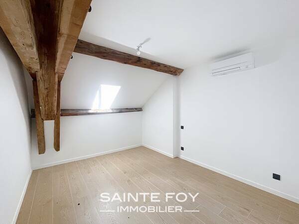 2026380 image3 - Sainte Foy Immobilier - Ce sont des agences immobilières dans l'Ouest Lyonnais spécialisées dans la location de maison ou d'appartement et la vente de propriété de prestige.