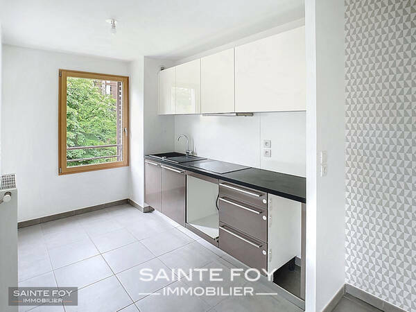 2026396 image4 - Sainte Foy Immobilier - Ce sont des agences immobilières dans l'Ouest Lyonnais spécialisées dans la location de maison ou d'appartement et la vente de propriété de prestige.