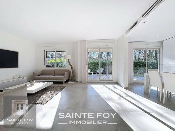 2025806 image2 - Sainte Foy Immobilier - Ce sont des agences immobilières dans l'Ouest Lyonnais spécialisées dans la location de maison ou d'appartement et la vente de propriété de prestige.